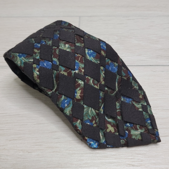 JEAN PAUL GAULTIER Men's Silk Blend Neck Tie.
